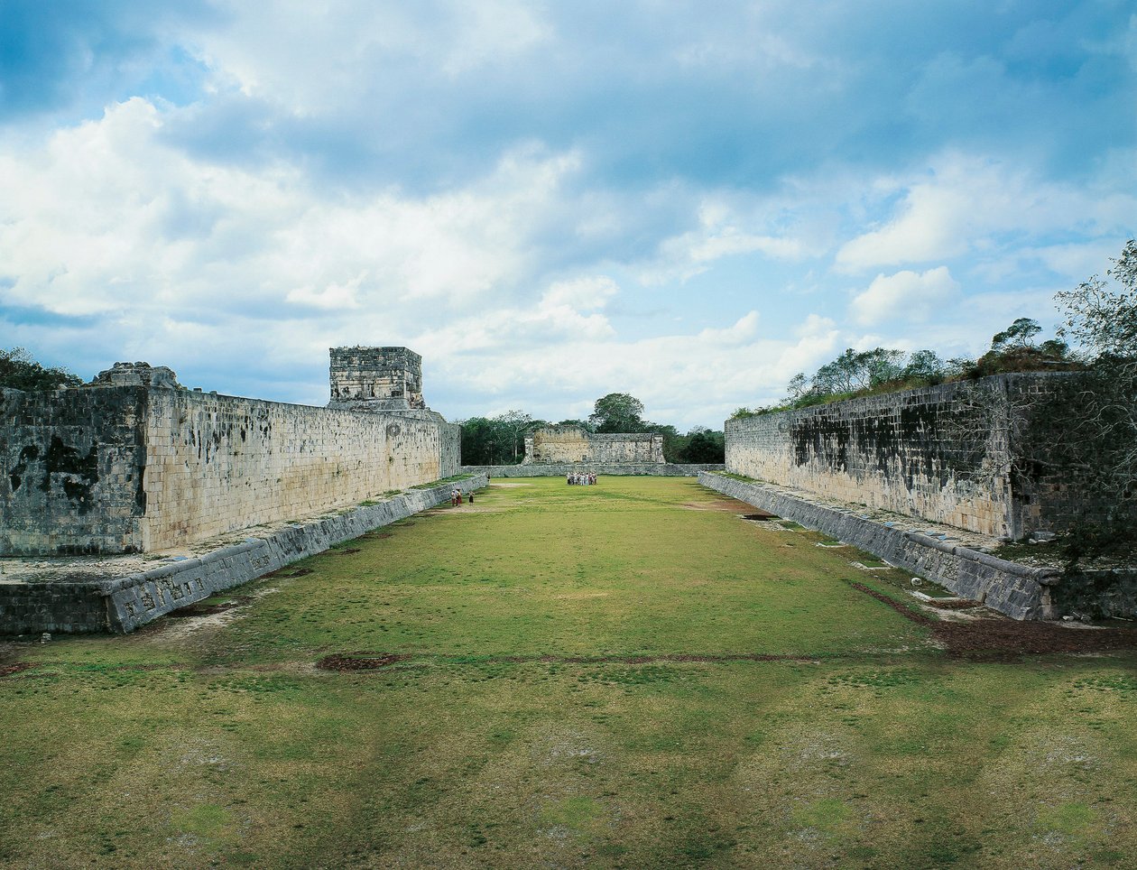 Meksiko, Yucatanin osavaltio, Chichen Itza, Great Ballcourt tekijältä Nicolas Toussaint Charlet