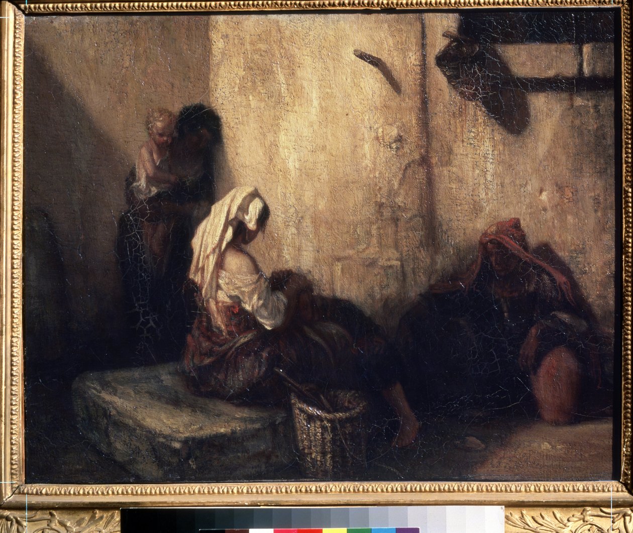 ""Katukuva Italiassa"" (Italian Street Scene) Kolmen naisen, joidenkin äitien ja luultavasti kauppamyyjien varjot pimeällä kujalla. Keskellä nainen luultavasti harhauttaa lasta (delousing). Alexandre Gabriel Decampin maalaus tekijältä Alexandre Gabriel Decamps