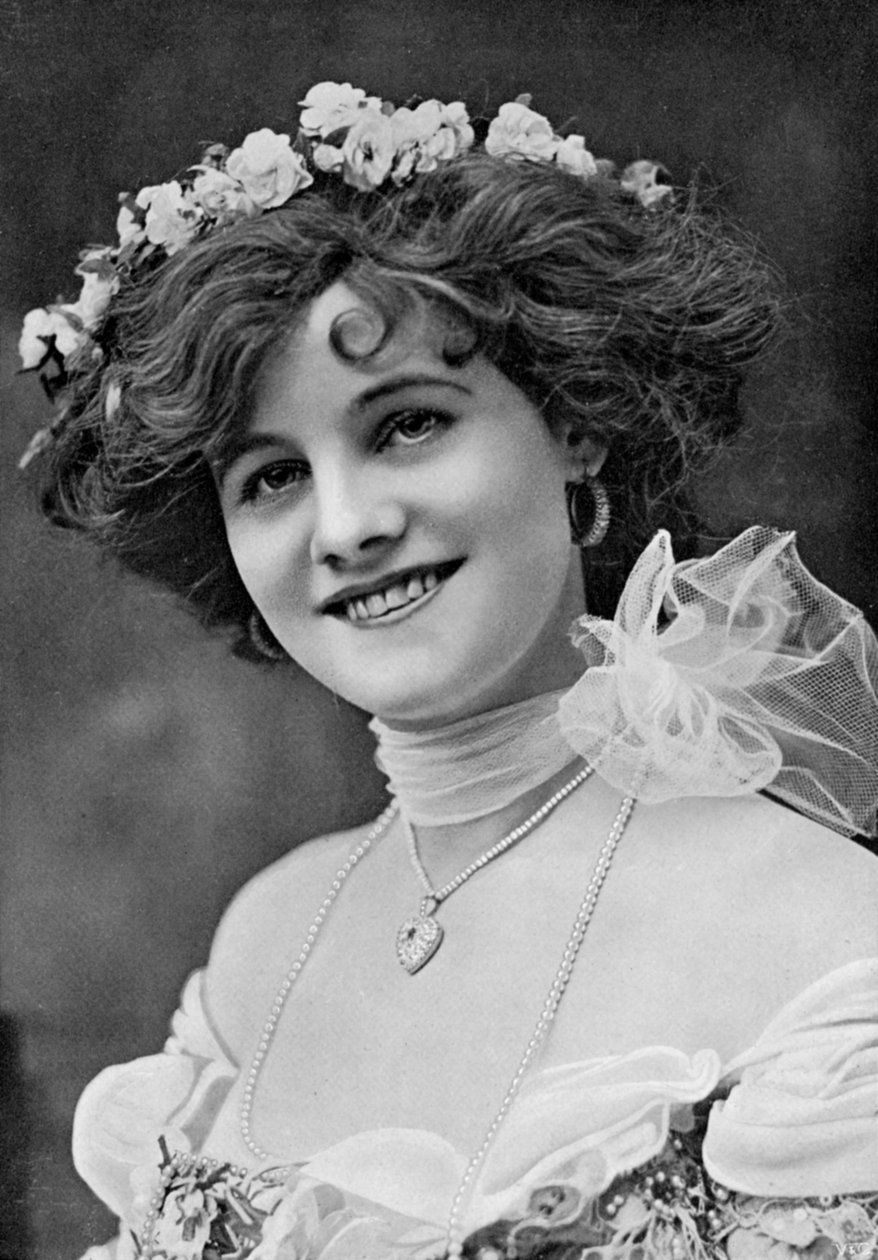 Neiti Gertie Millar 1879-1952, näyttelijä, 1902-1903. tekijältä Alfred Ellis and Walery
