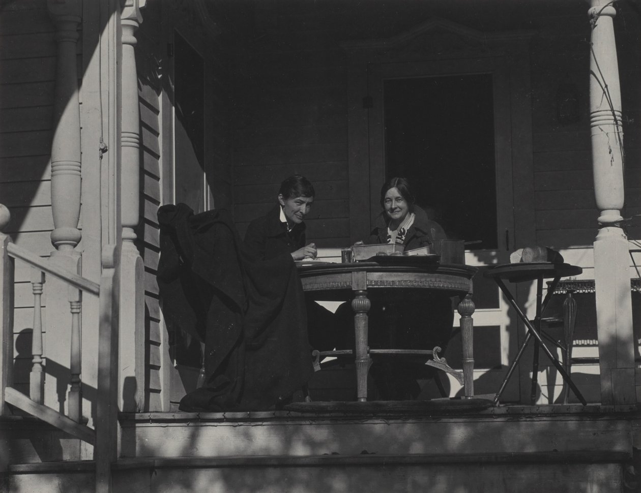 Georgia ja Ida O’Keeffe tekijältä Alfred Stieglitz