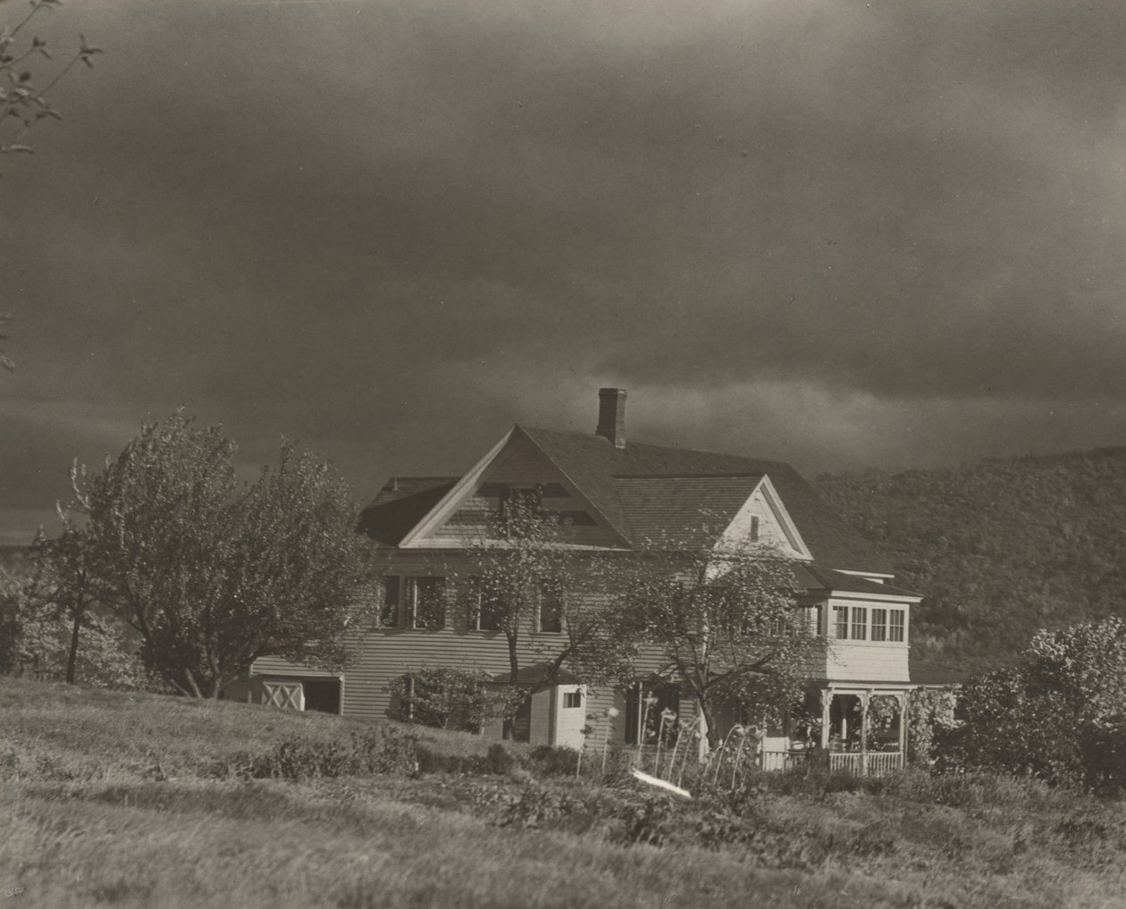 Lake George tekijältä Alfred Stieglitz