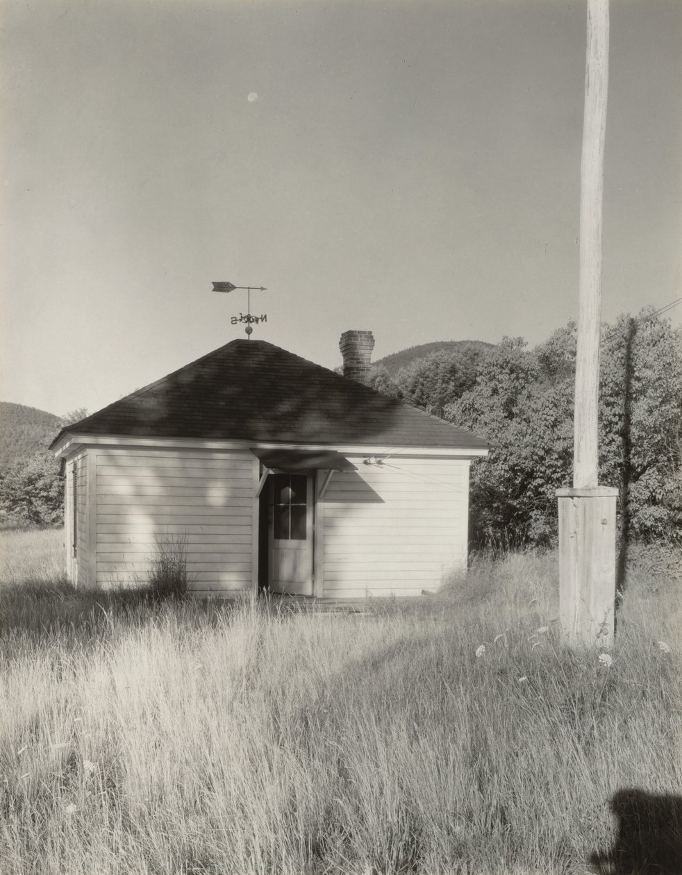 Pieni talo, Lake George tekijältä Alfred Stieglitz