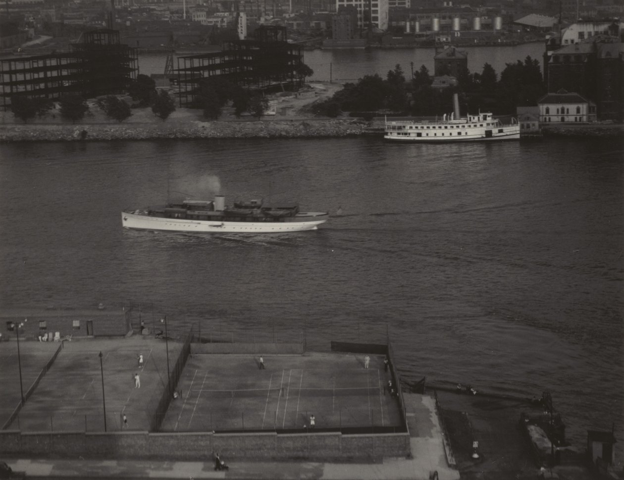 New York, osoitteesta 405 E 54th Street tekijältä Alfred Stieglitz