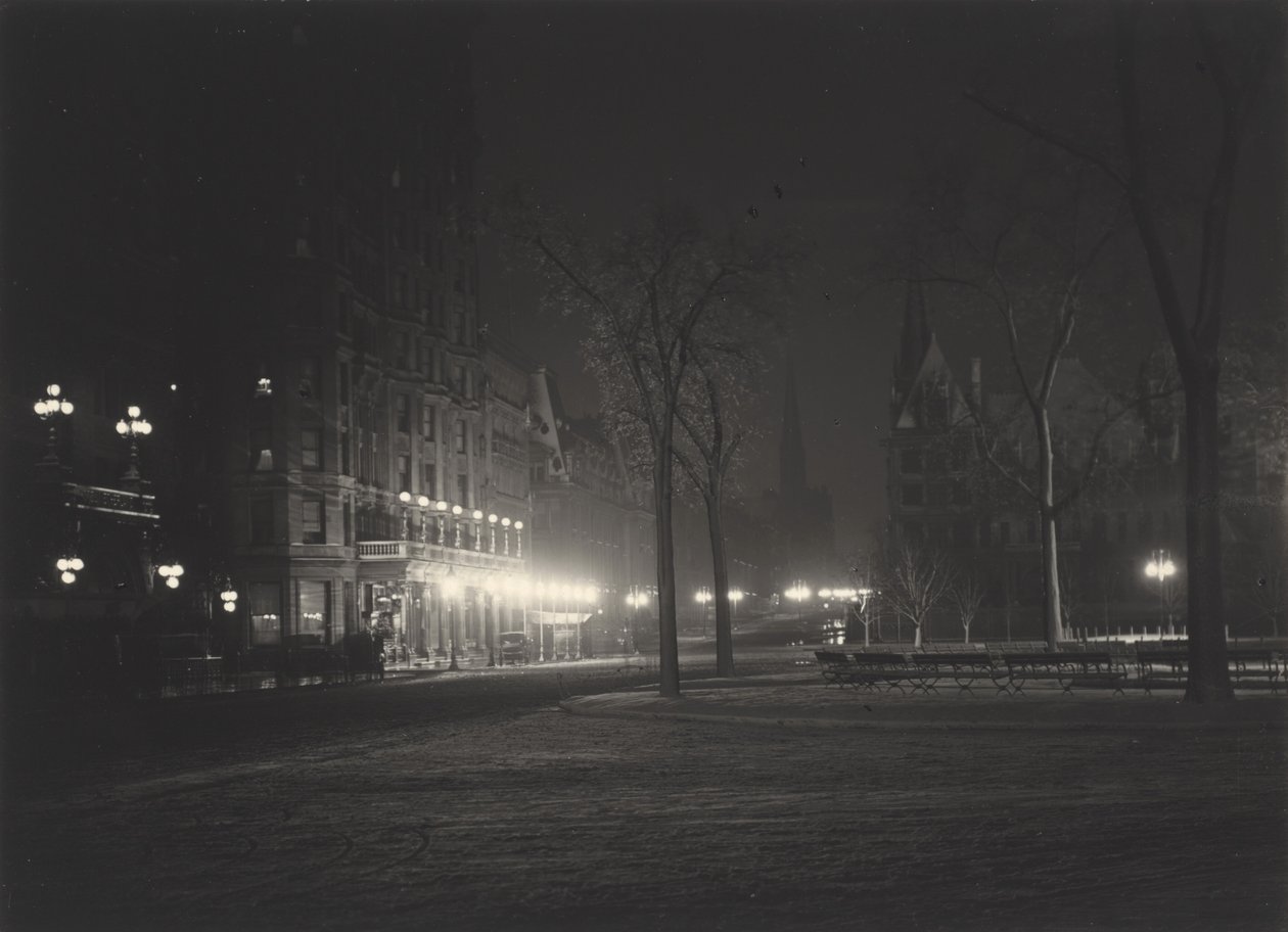 Yö, New York tekijältä Alfred Stieglitz