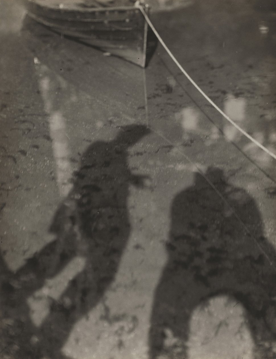 Varjot järvessä tekijältä Alfred Stieglitz
