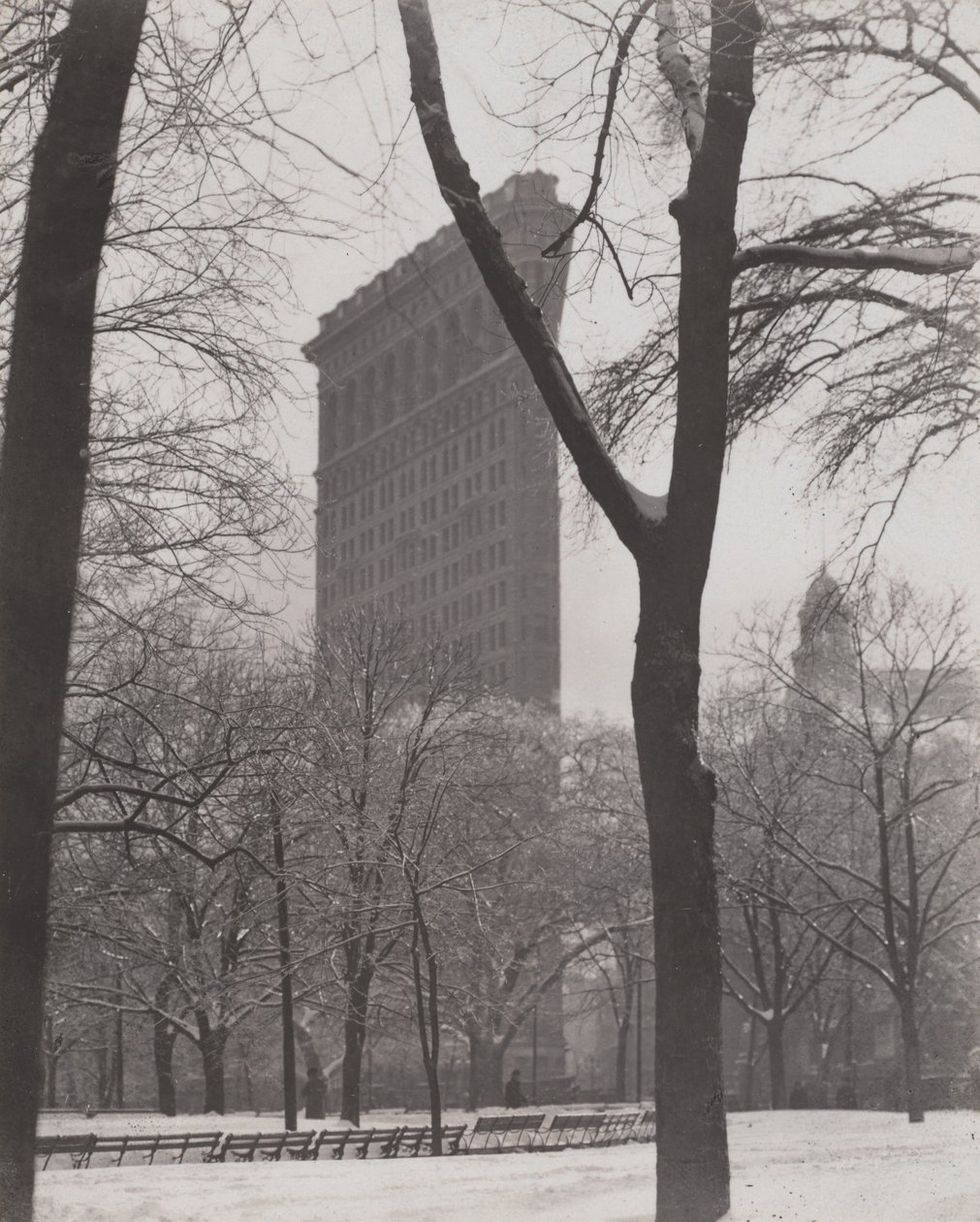 Flatiron tekijältä Alfred Stieglitz