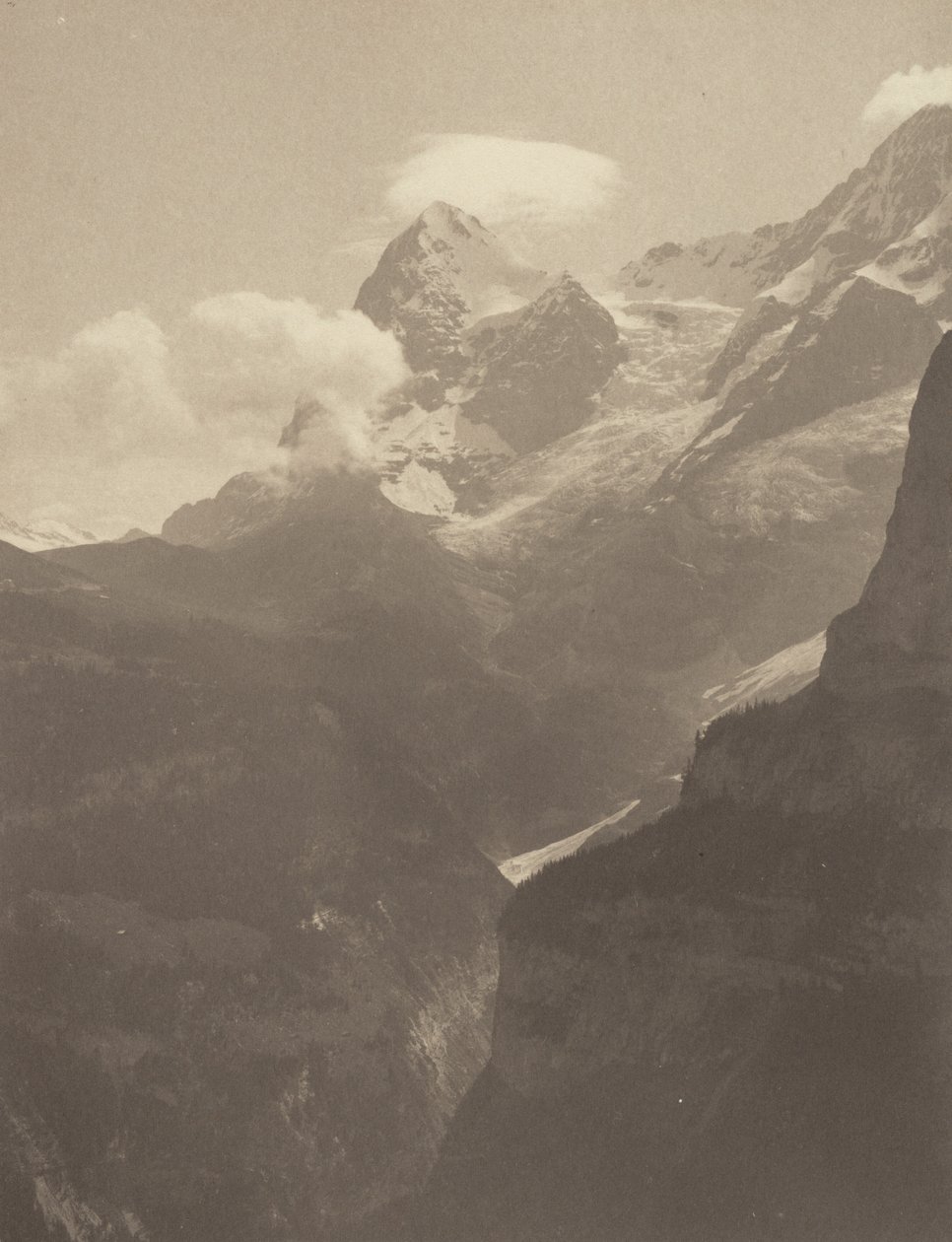 Jungfrau tekijältä Alfred Stieglitz