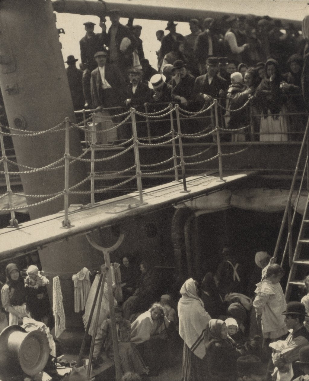 Välikansi tekijältä Alfred Stieglitz