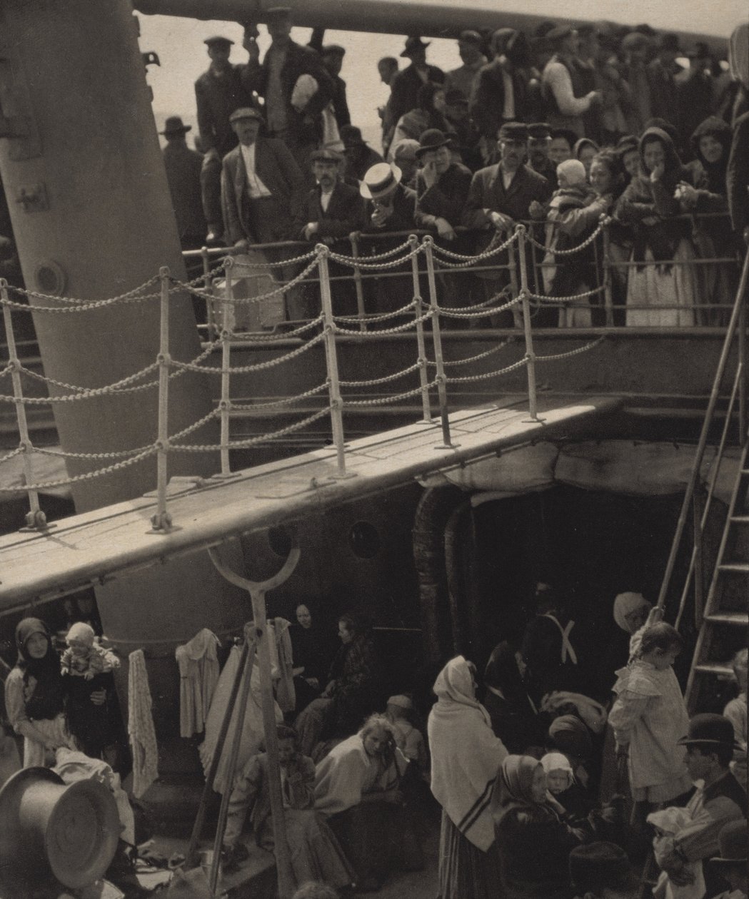 Välikansi tekijältä Alfred Stieglitz