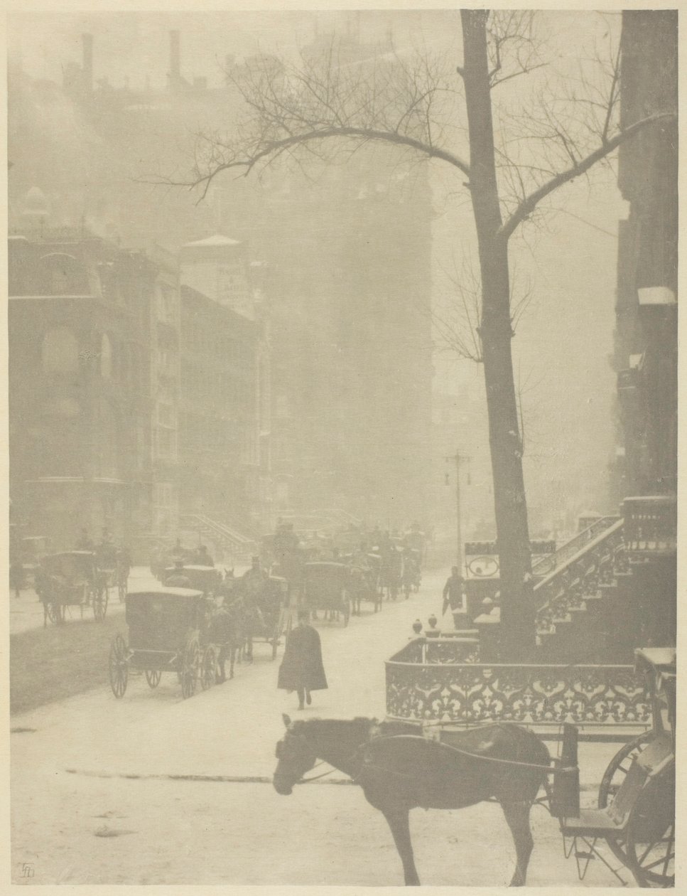 The Street, Fifth Avenue tekijältä Alfred Stieglitz