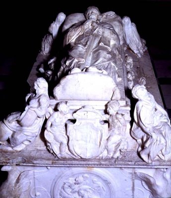 Kardinaali Taveran hauta (k.1545) (marmori) tekijältä Alonso Berruguete