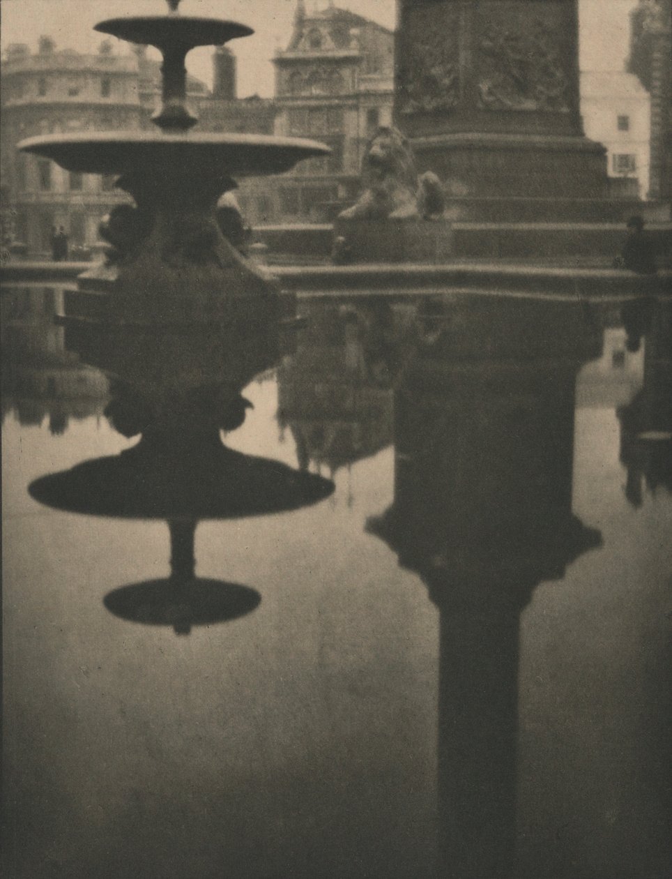 Trafalgar Square tekijältä Alvin Langdon Coburn