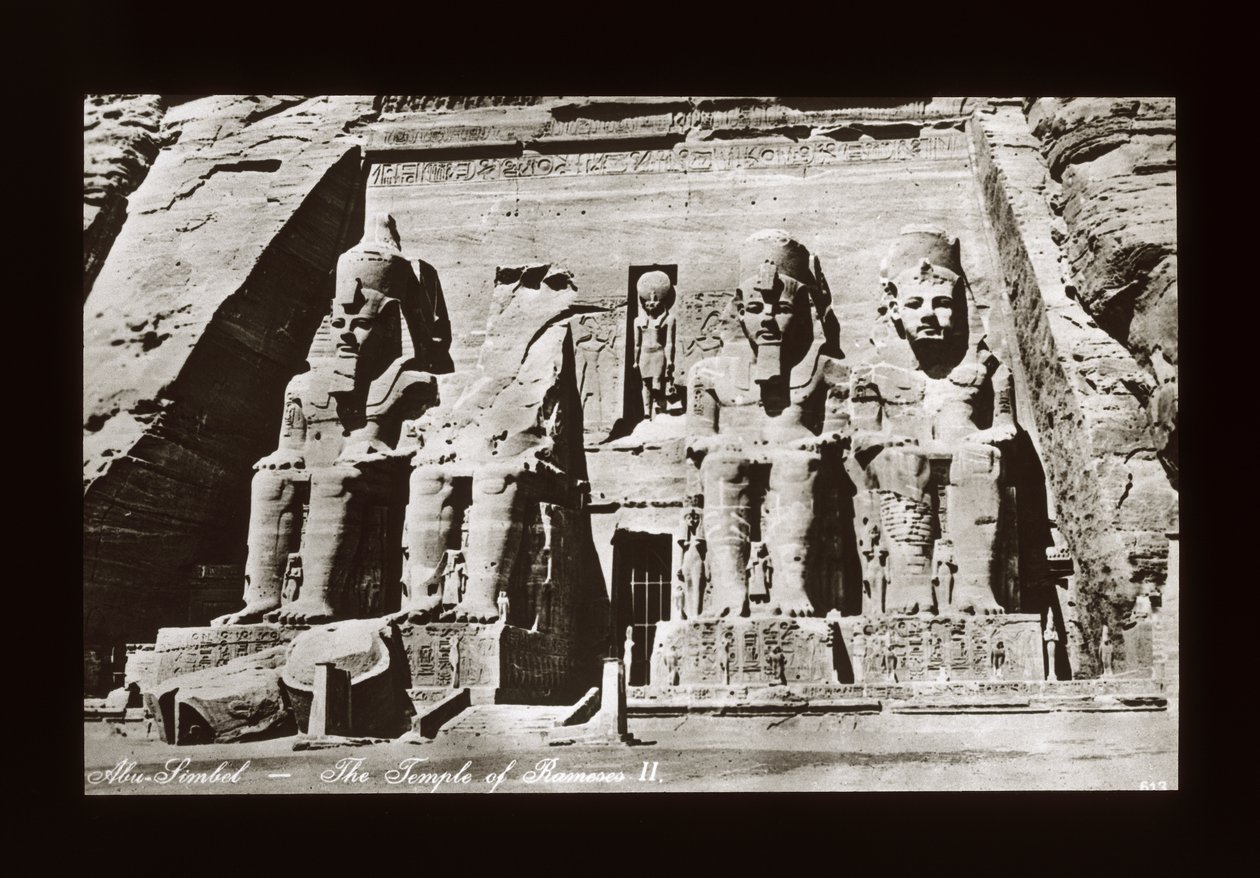 Abu Simbel - Ramses II:n temppeli (lyhtyliukumäki) tekijältä American Photographer