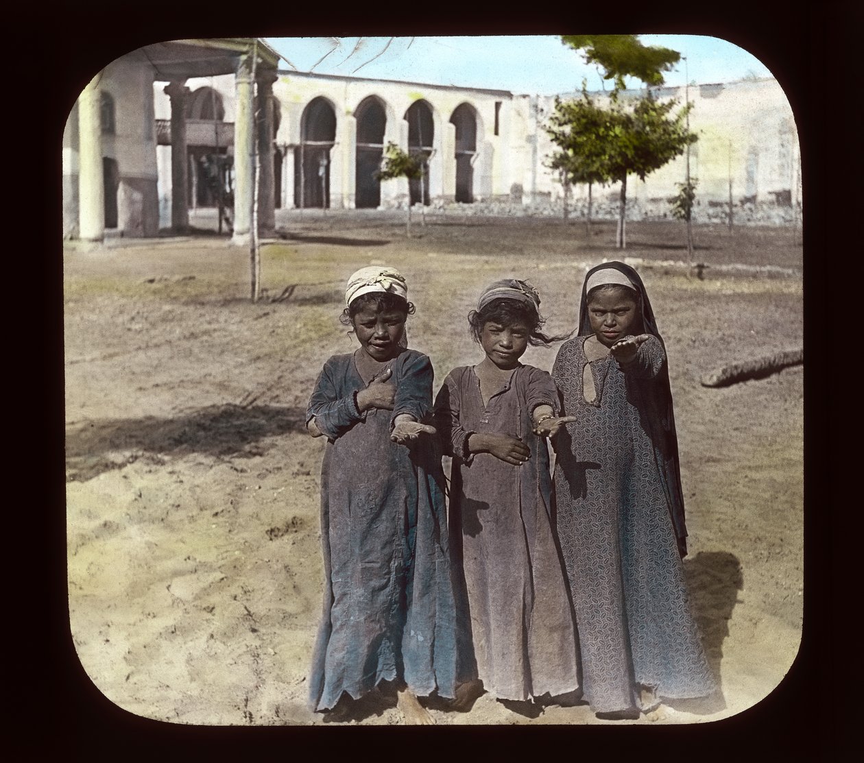 Egypti - lapset (lyhtyliukumäki) tekijältä American Photographer