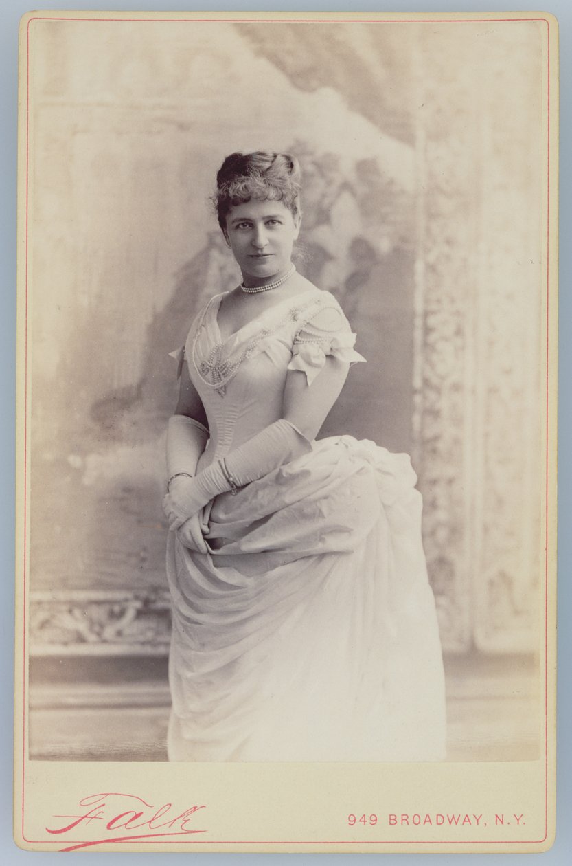 Emma Thursby (1845-1931) tekijältä American Photographer