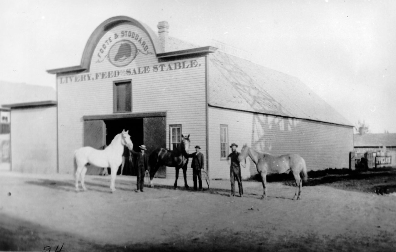 Foote ja Stoddardin talli, 1885 tekijältä American Photographer