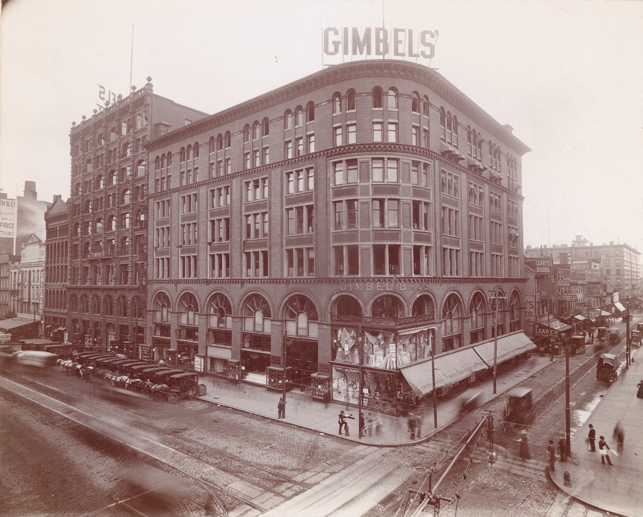Gimbel Brothers, Market Street osoitteessa 9, Southeast corner, 1899 (albumiprintti) tekijältä American Photographer