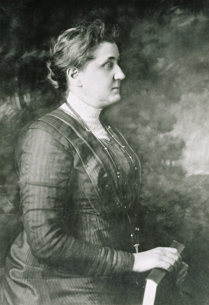 Jane Addams kädessään kirjaa, 1913 tekijältä American Photographer