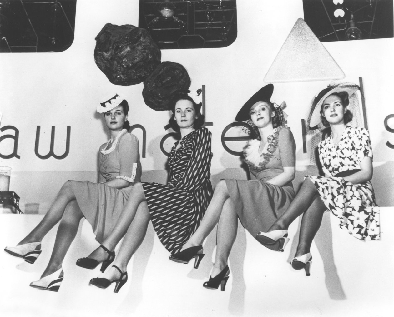 Nylon-mainoskuva, New Yorkin maailmannäyttely, 1939 tekijältä American Photographer