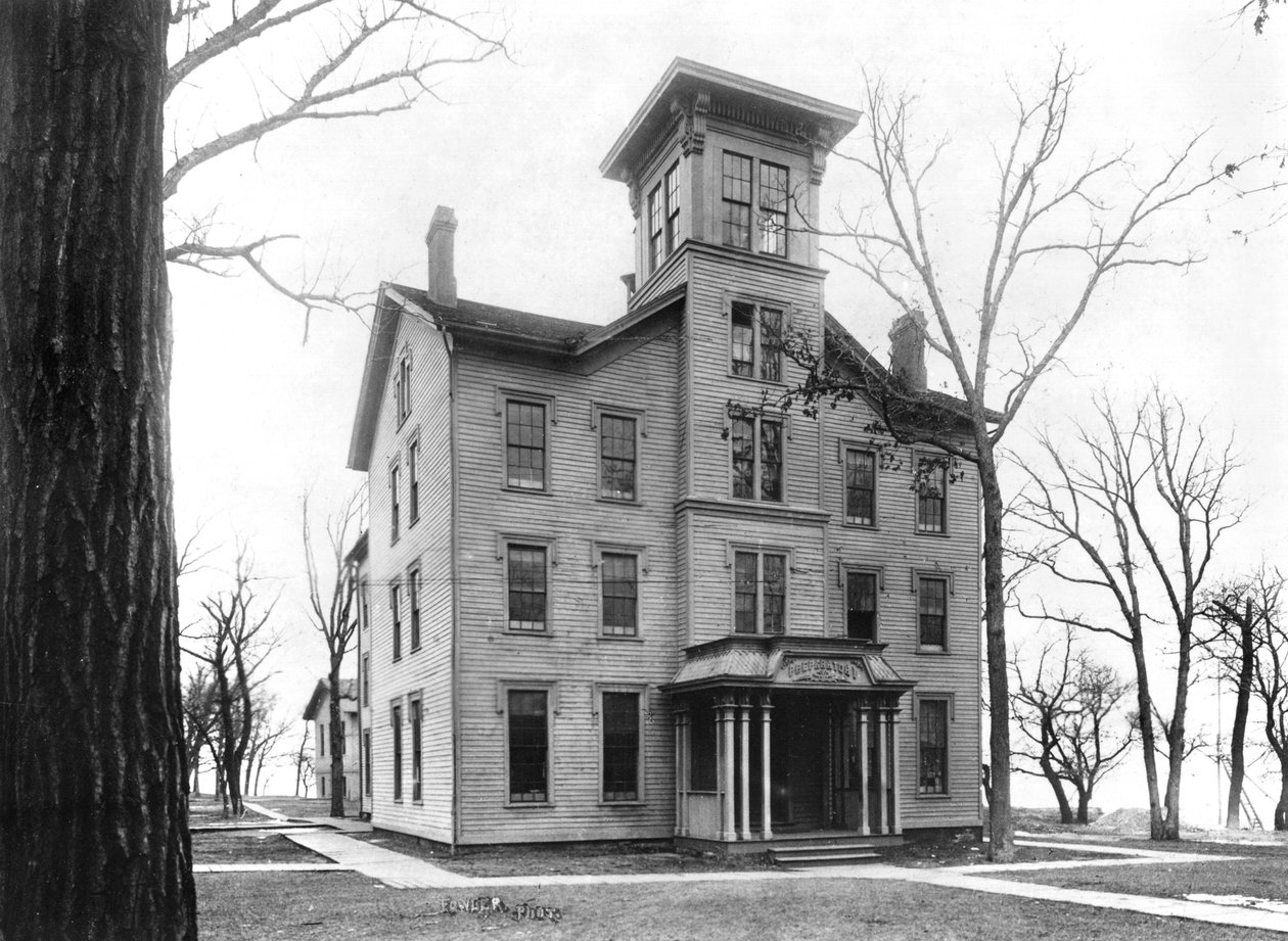 Old College, Evanston, rakennettu vuonna 1855 tekijältä American Photographer