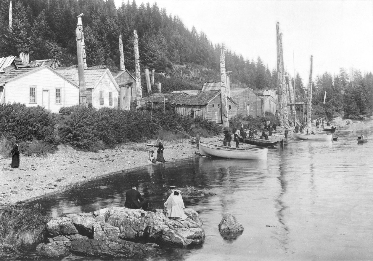 Kylä Alaskassa, noin 1900 tekijältä American Photographer