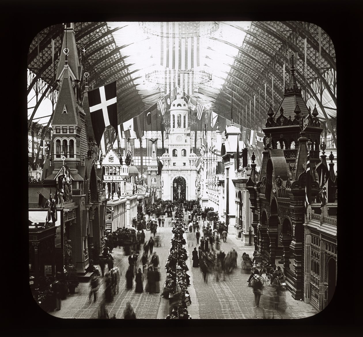 Worlds Columbian Exposition: Liberal Arts Building, Chicago, 1893 (lyhtymäki) tekijältä American Photographer