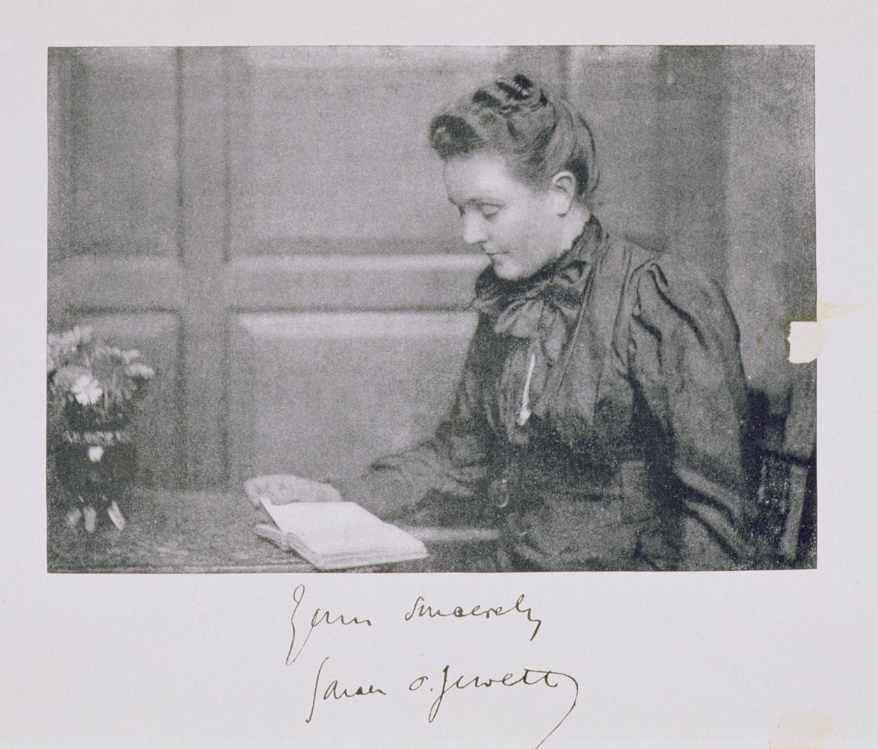 Sarah Orne Jewettin (1849-1909) muotokuva, noin 1890 tekijältä American School