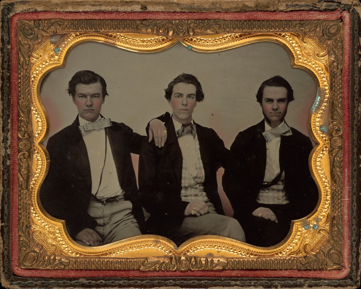 Kolmen nuoren miehen muotokuva tekijältä American 19th Century