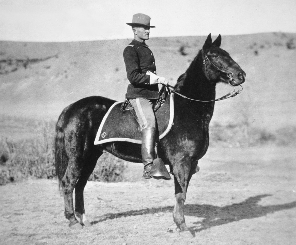 2. luutnantti John J. Pershing (1860-1948) 6. Yhdysvaltain ratsuväkirykmentti tekijältä American Photographer