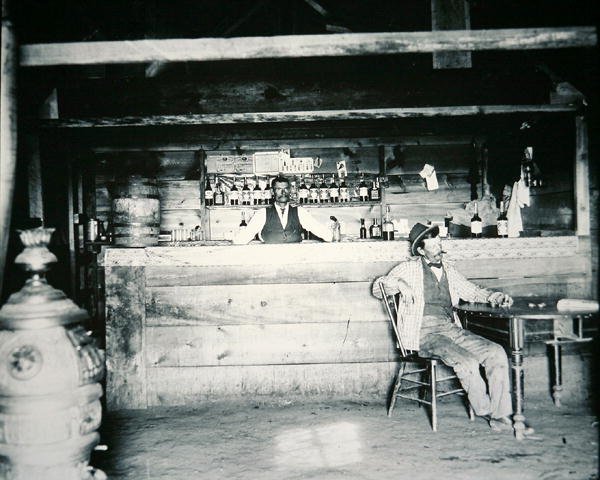 Sedan Albany Countyssa, Wyomingissa, n. 1890 (b/w kuva) tekijältä American Photographer