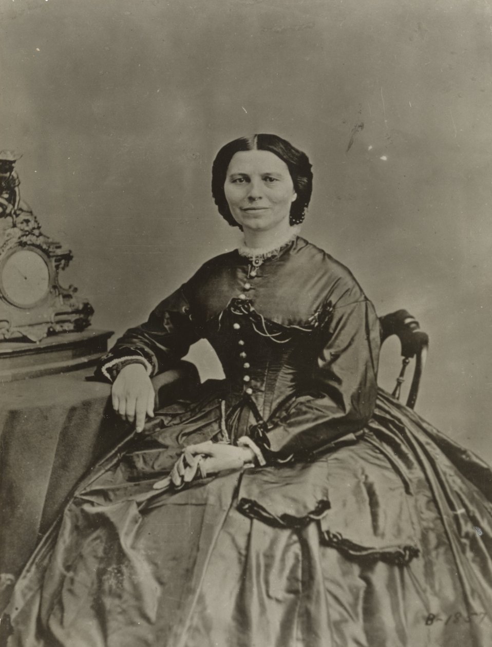Clara Barton, n. 1865 (m/w valokuva) tekijältä American Photographer