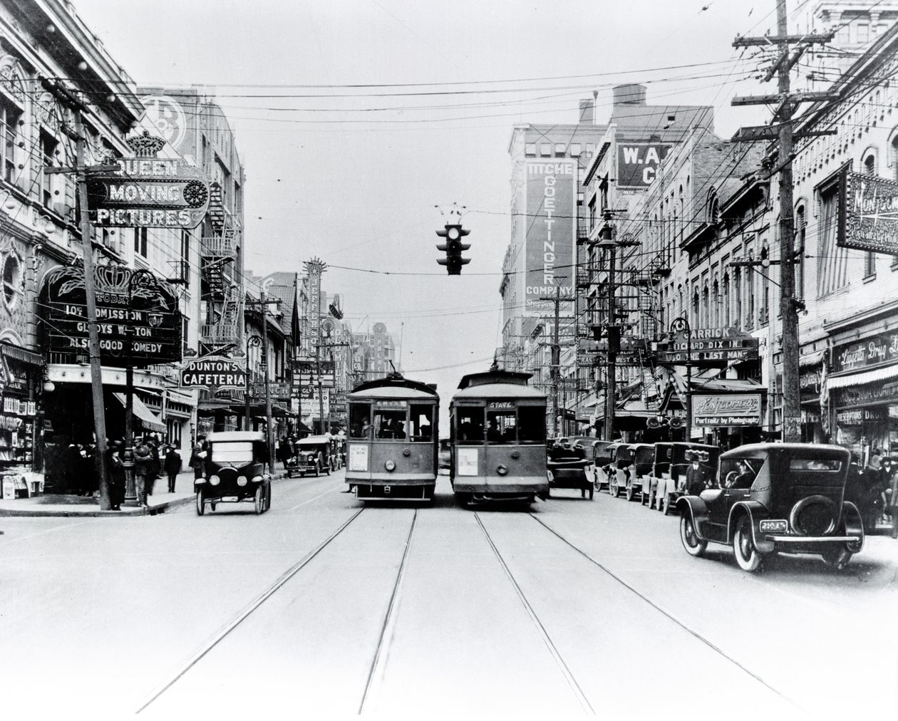 Elm Street, Dallas 1922 tekijältä American Photographer