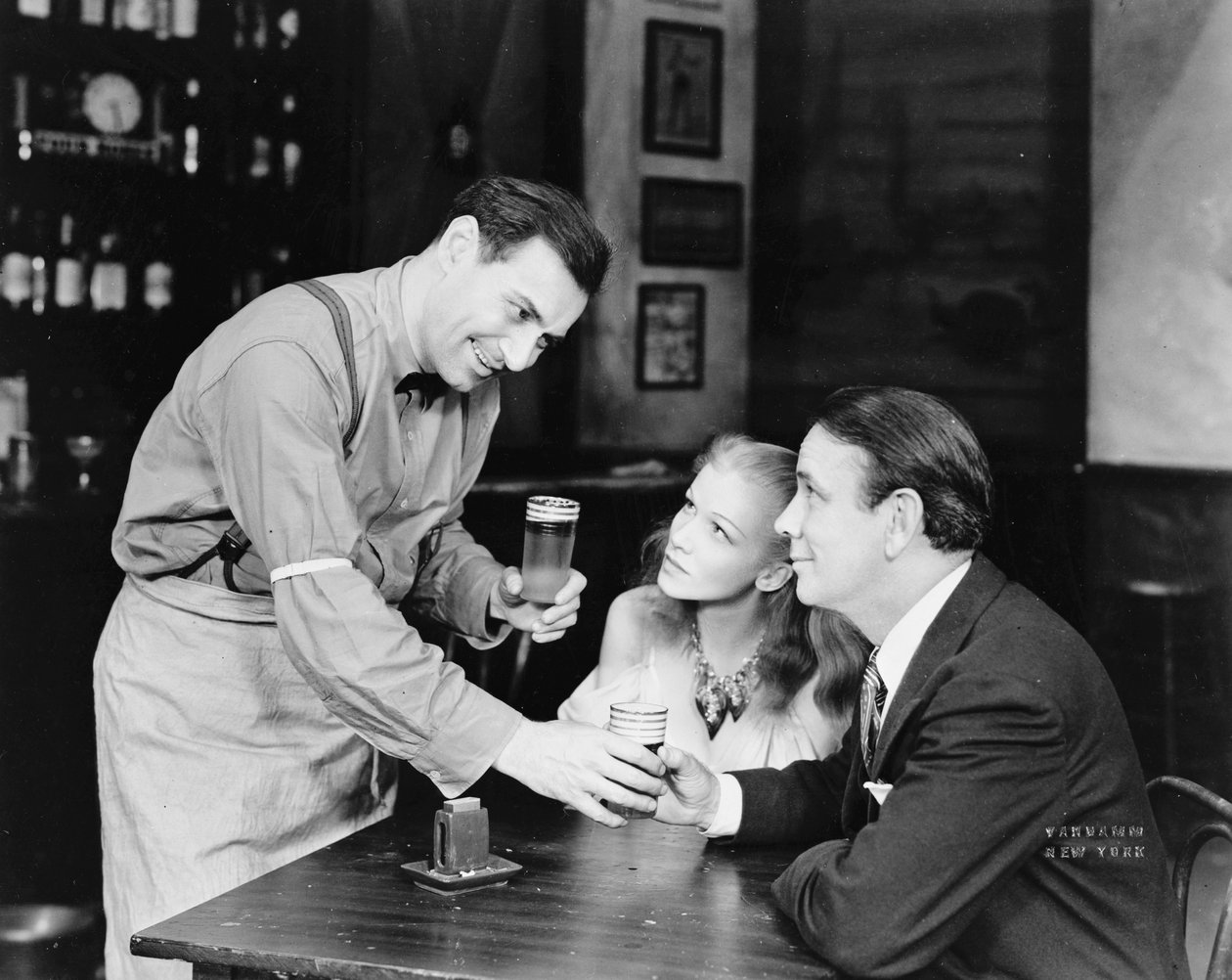 Gene Kelly, Julie Haydon ja Eddie Dowling kohtauksessa American Theatre Guildin näyttämölle Time of Your Life, 1939-40 tekijältä American Photographer
