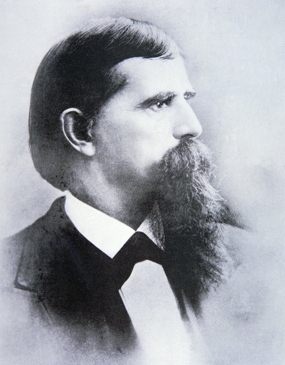 Kenraalimajuri Lewis 