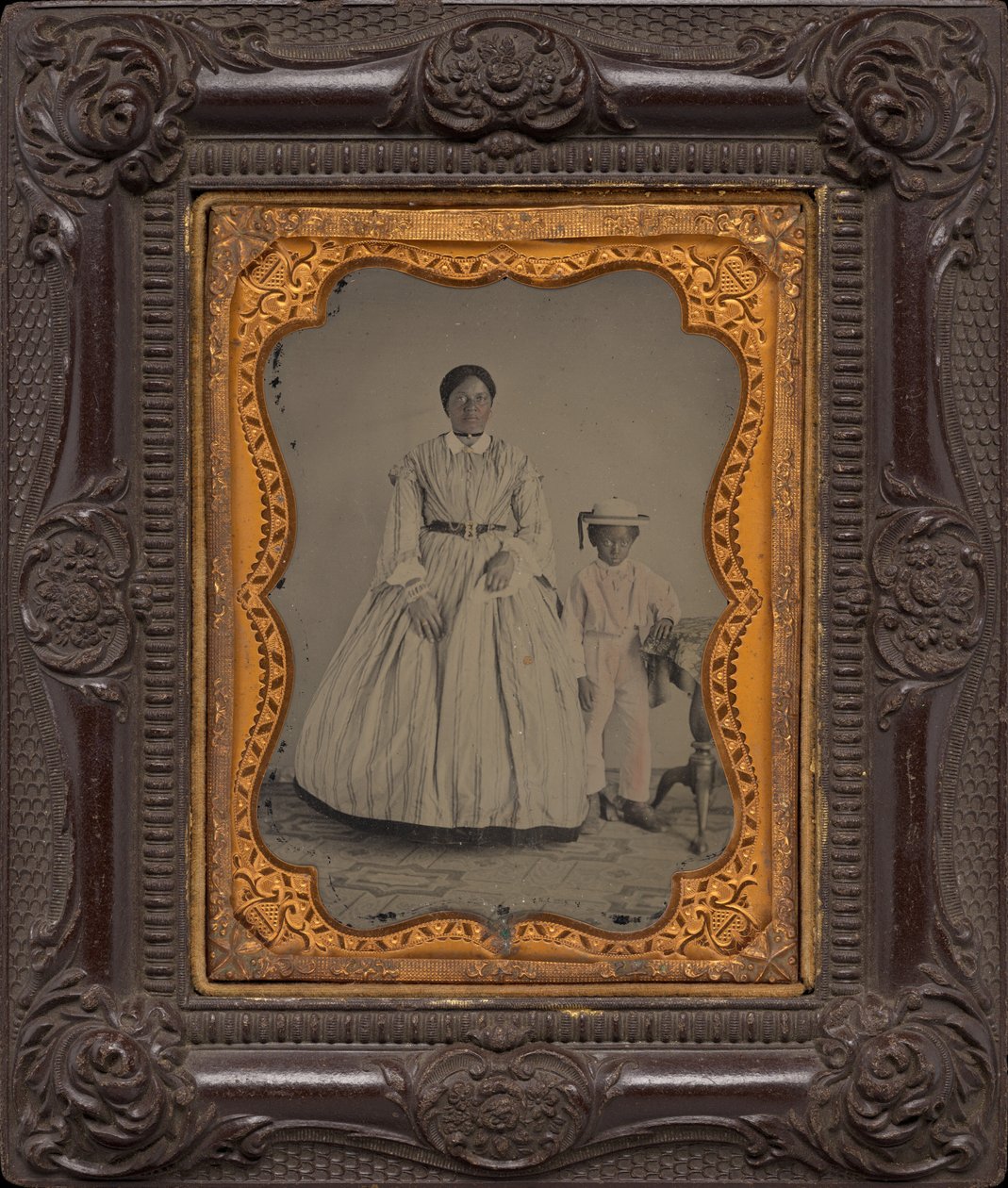 Naisen ja pojan muotokuva,c. 1863 (kuva) tekijältä American Photographer