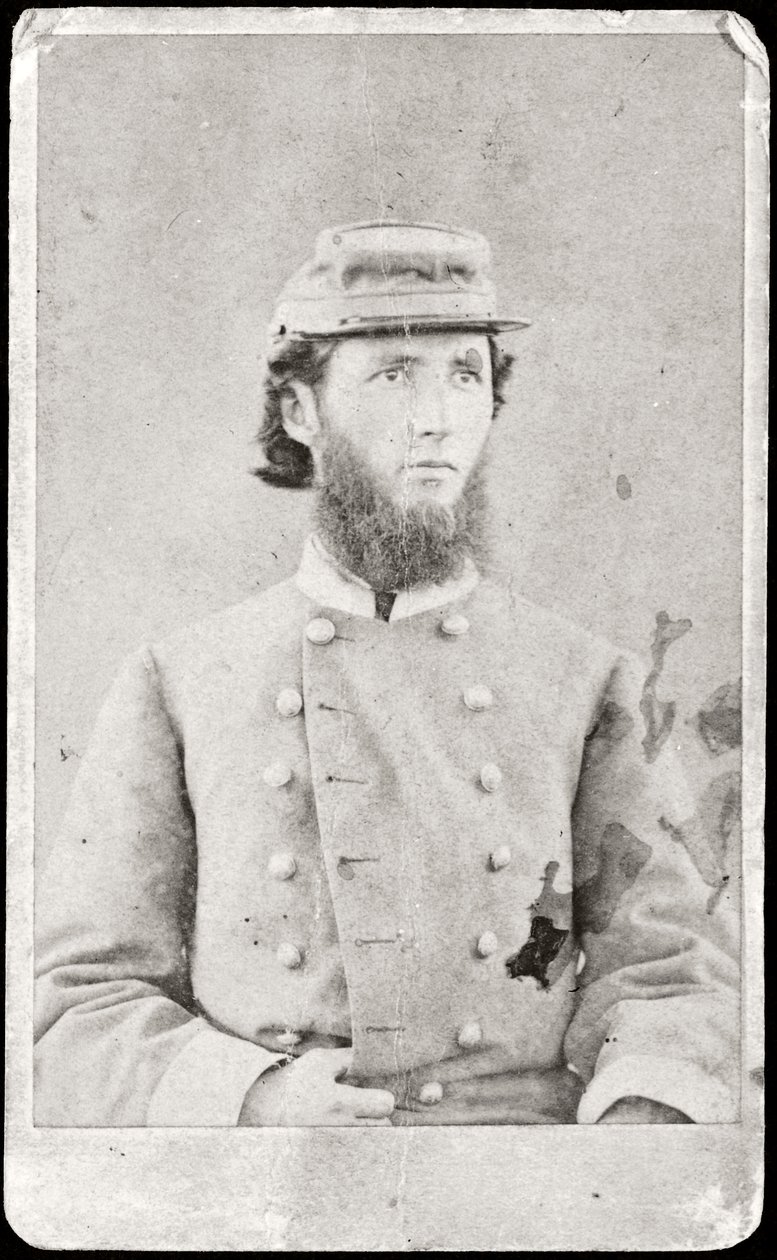 Sotilaan muotokuva (s/w valokuva) tekijältä American Photographer