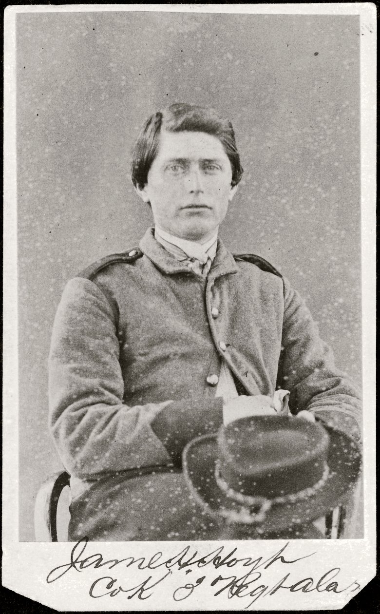 Sotilaan muotokuva (s/w valokuva) tekijältä American Photographer