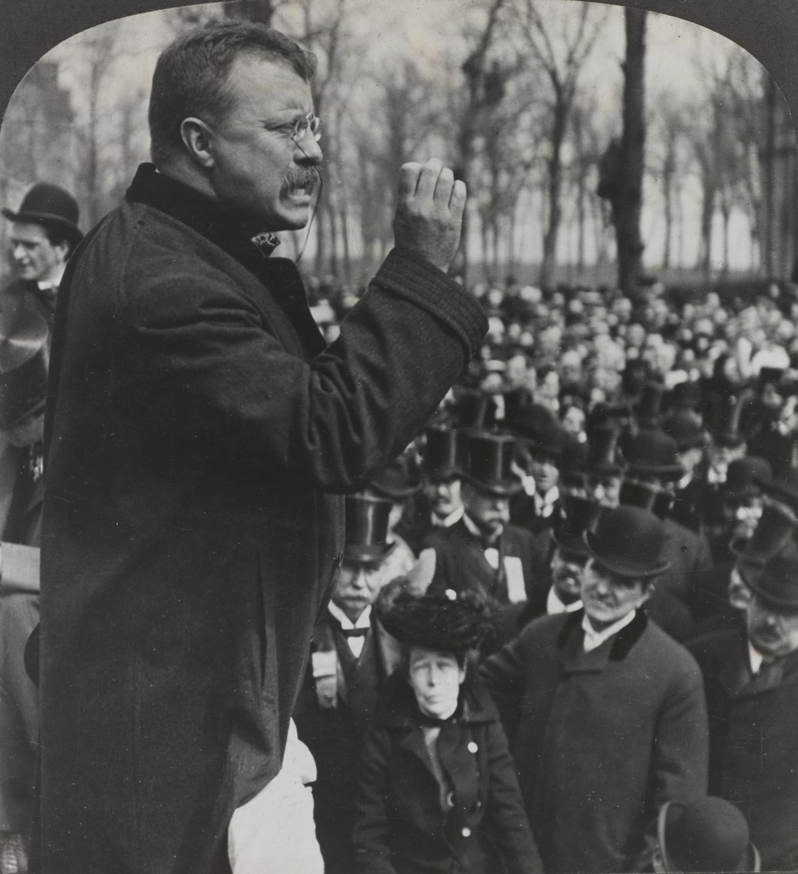 Presidentti Roosevelt Evanstonissa tekijältä American Photographer