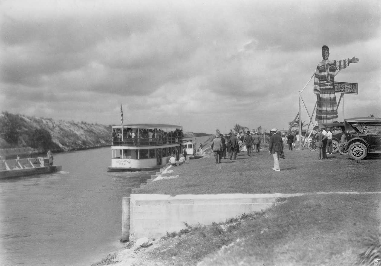 Mahdollisten ostajien kiertue Hialeaan, 1922 tekijältä American Photographer