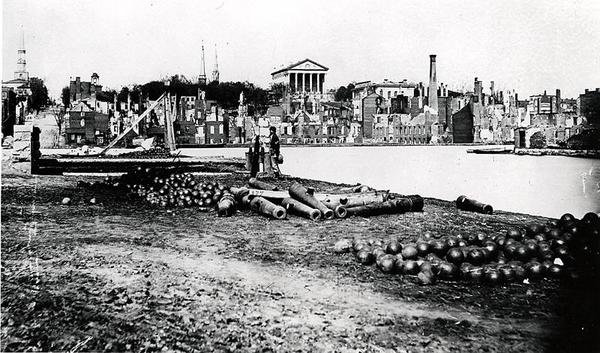 Canal Basinin eteläpuoli, Richmond, Virginia, huhtikuu 1865 (m/v kuva) tekijältä American Photographer