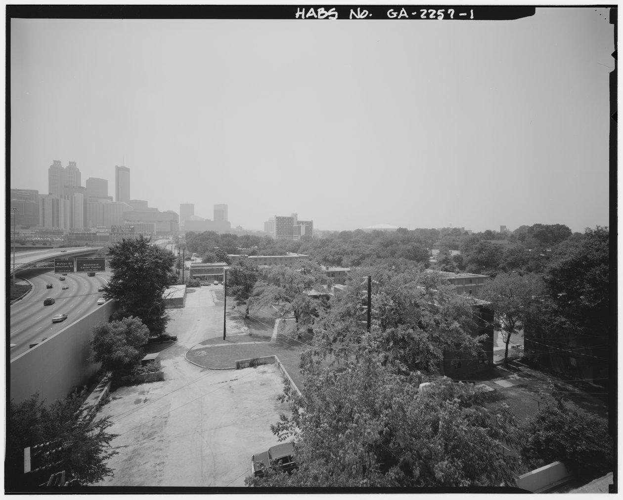 Techwood Homes (julkinen asunto), jota rajoittavat North Avenue, Parker Street, William Street ja Lovejoy Street, Atlanta, Fulton County, GA (m/v kuva) tekijältä American Photographer
