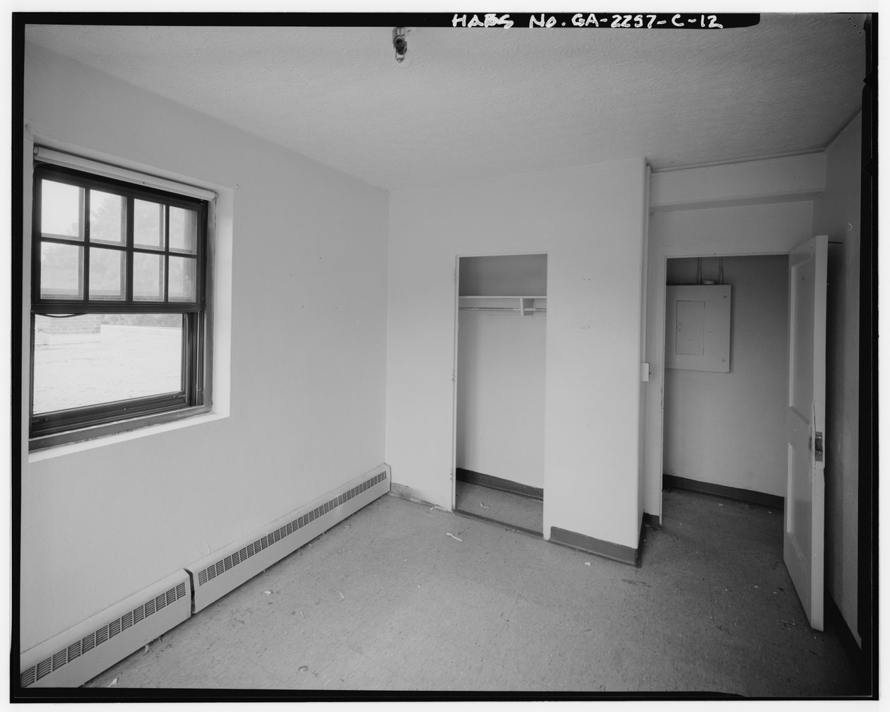 Techwood Homes, Building No. 1, 575-579 Techwood Drive, Atlanta, Fulton County, GA (m/v kuva) tekijältä American Photographer