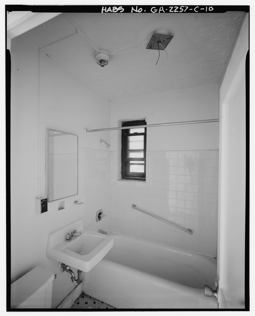 Techwood Homes, Building No. 1, 575-579 Techwood Drive, Atlanta, Fulton County, GA (m/v kuva) tekijältä American Photographer