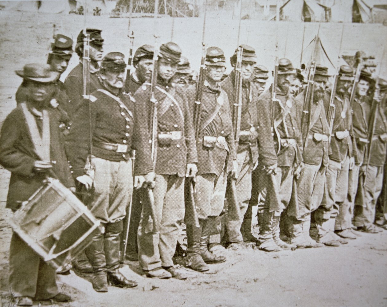 Kuudes Maine Infantry Regt. Unionin armeija paraatissa Fredericksburgin taistelun jälkeen tekijältä American Photographer