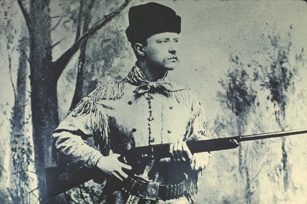 Theodore Roosevelt metsästyspuvussa, n. 1885 (m/v kuva) tekijältä American Photographer