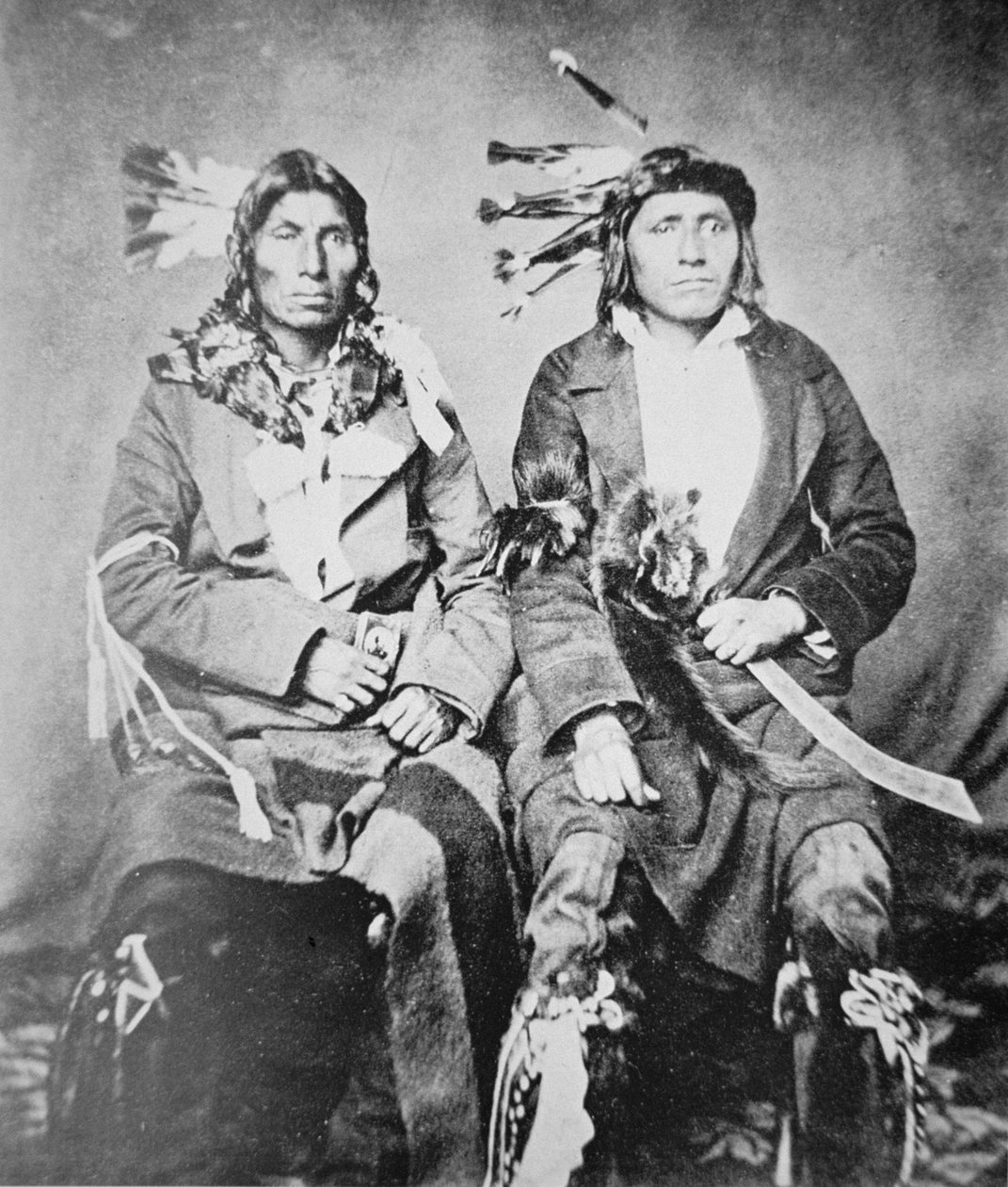 Kaksi Sioux-päällikköä tekijältä American Photographer