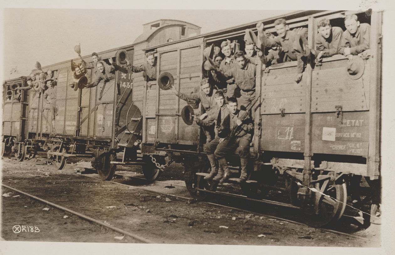 Yhdysvaltain merijalkaväet Ranskassa leirille, 1917-1919 tekijältä American Photographer