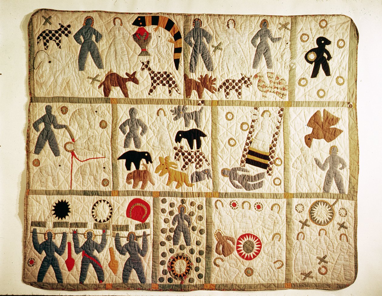 Raamatullinen peitto, Virginia (puuvilla applikaatiolla) tekijältä American School