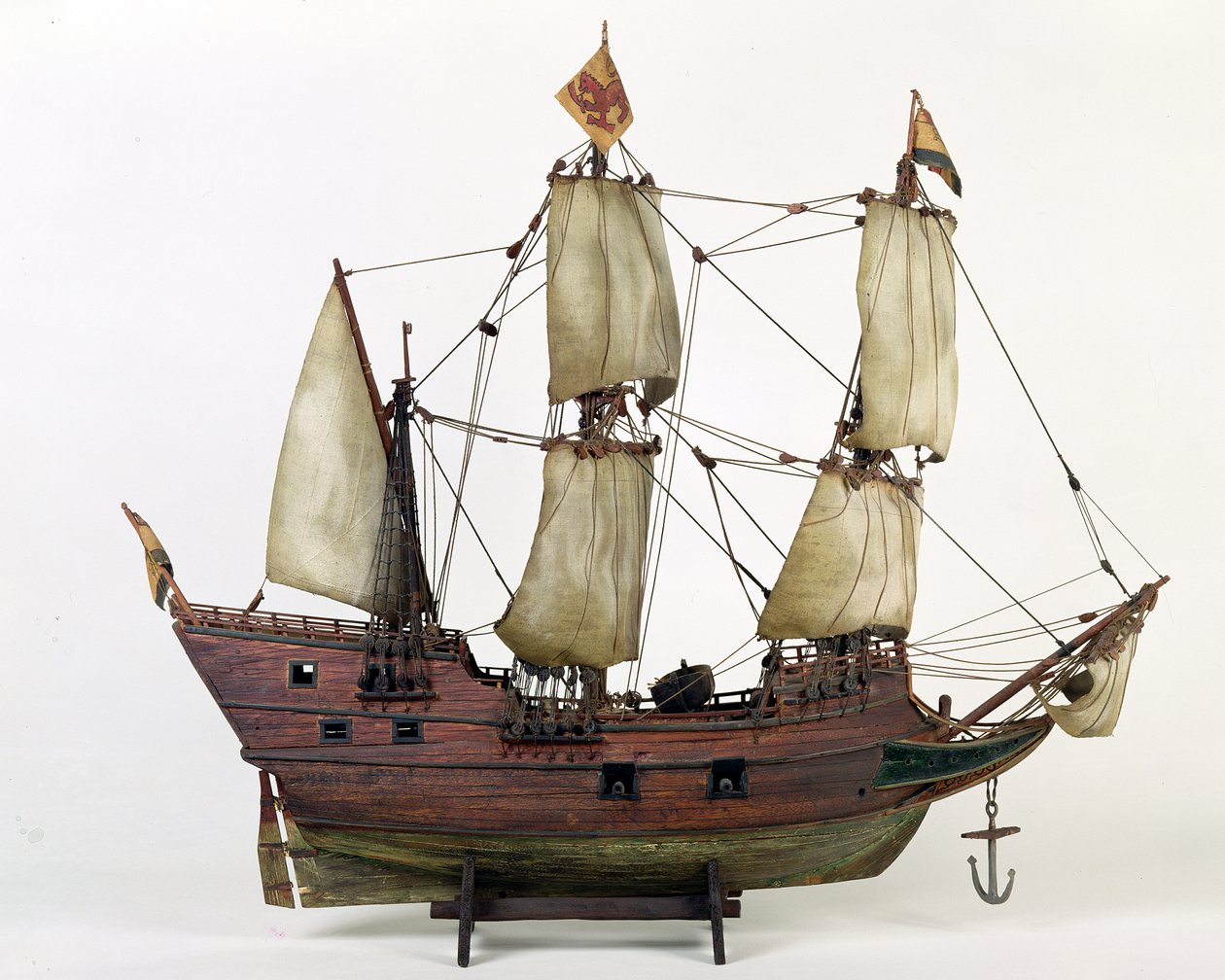 Half Moon malli, Henry Hudsons Ship, 1825-1900 (puu, kangas, metalli, maali, naru) tekijältä American School