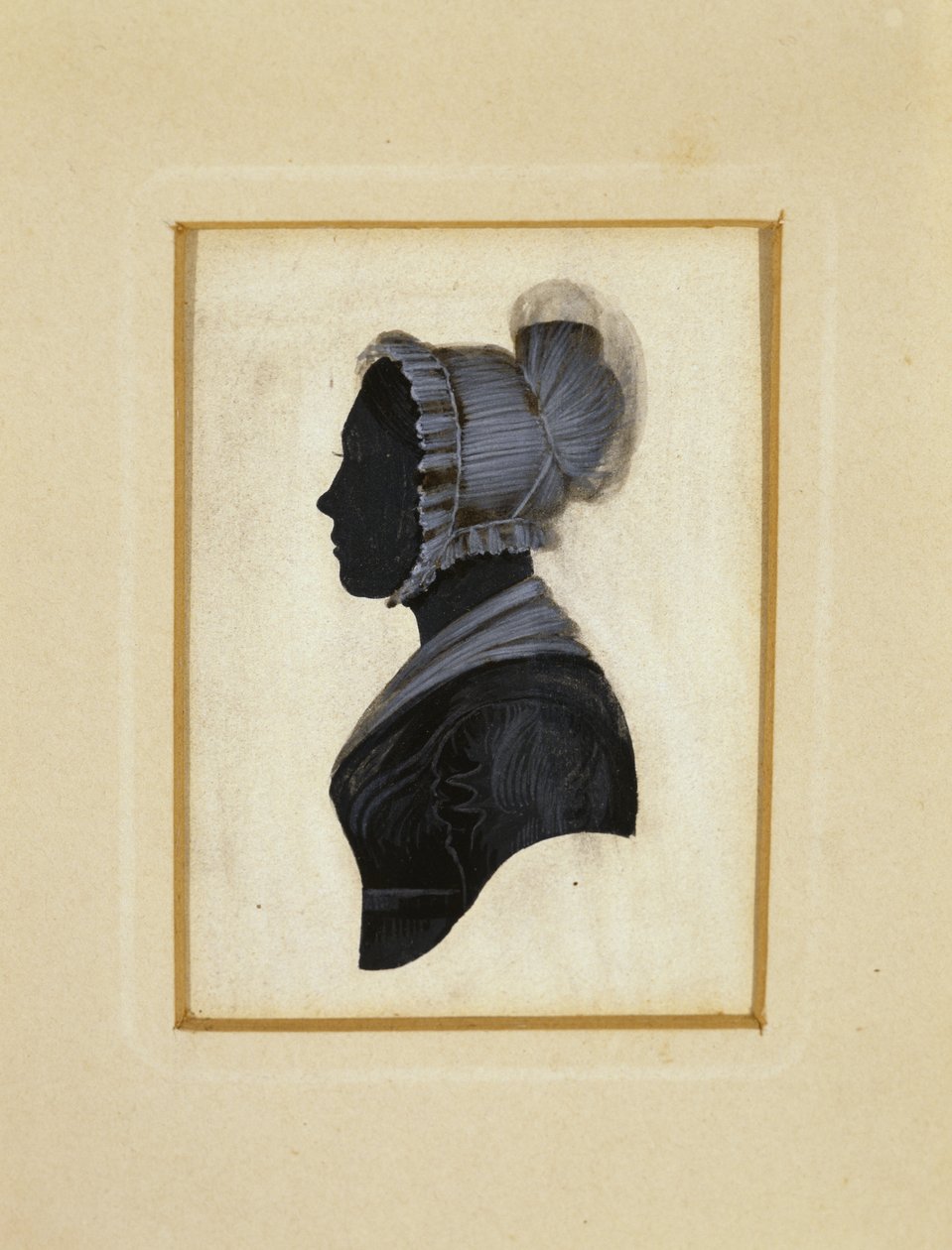 Naisen siluetti, n. 1830-1840 (musta muste ruskealla ja valkoisella liiturajauksella kudospaperilla) tekijältä American School